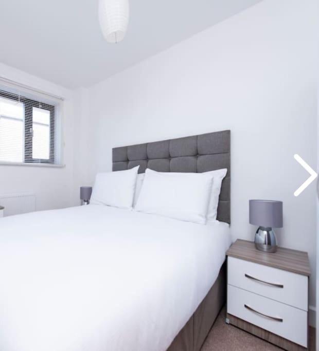 Bright, Nice Interior, Close To The City, 2 Bedroom Apartment Лондон Екстериор снимка