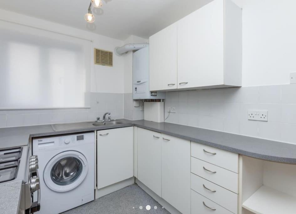 Bright, Nice Interior, Close To The City, 2 Bedroom Apartment Лондон Екстериор снимка